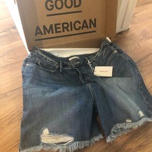NWT Good American Cut-Off Shorts Size 10